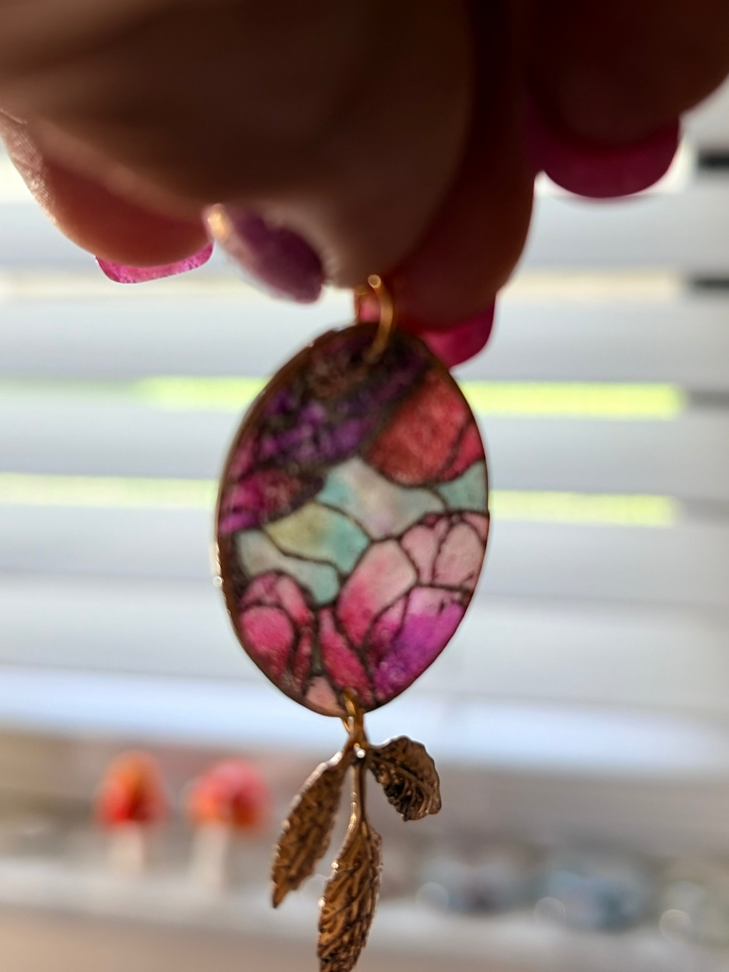 Vintage oval flower print