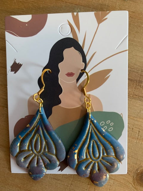 Spanish flair flower drop earring