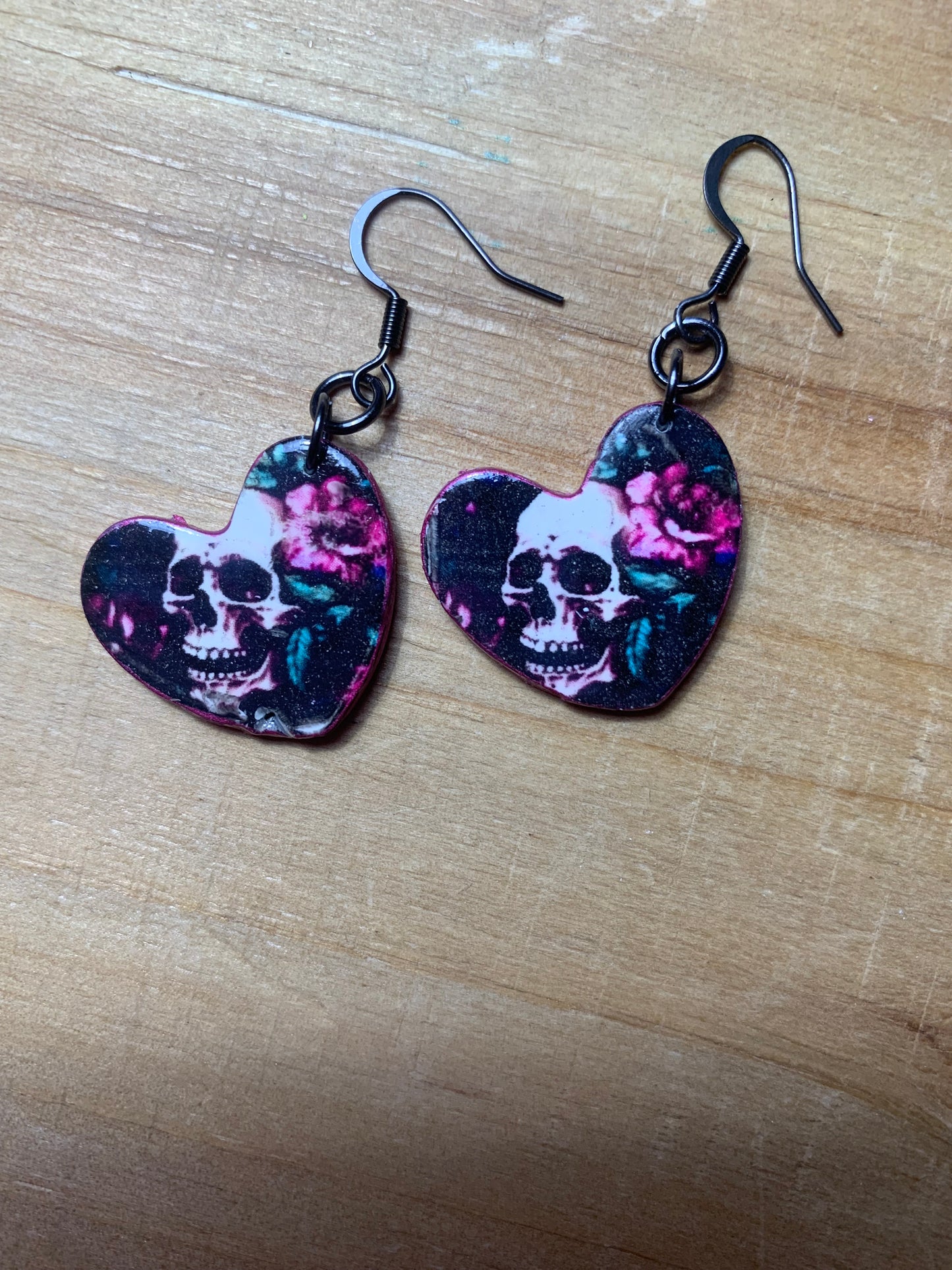 Skull red rose heart earrings