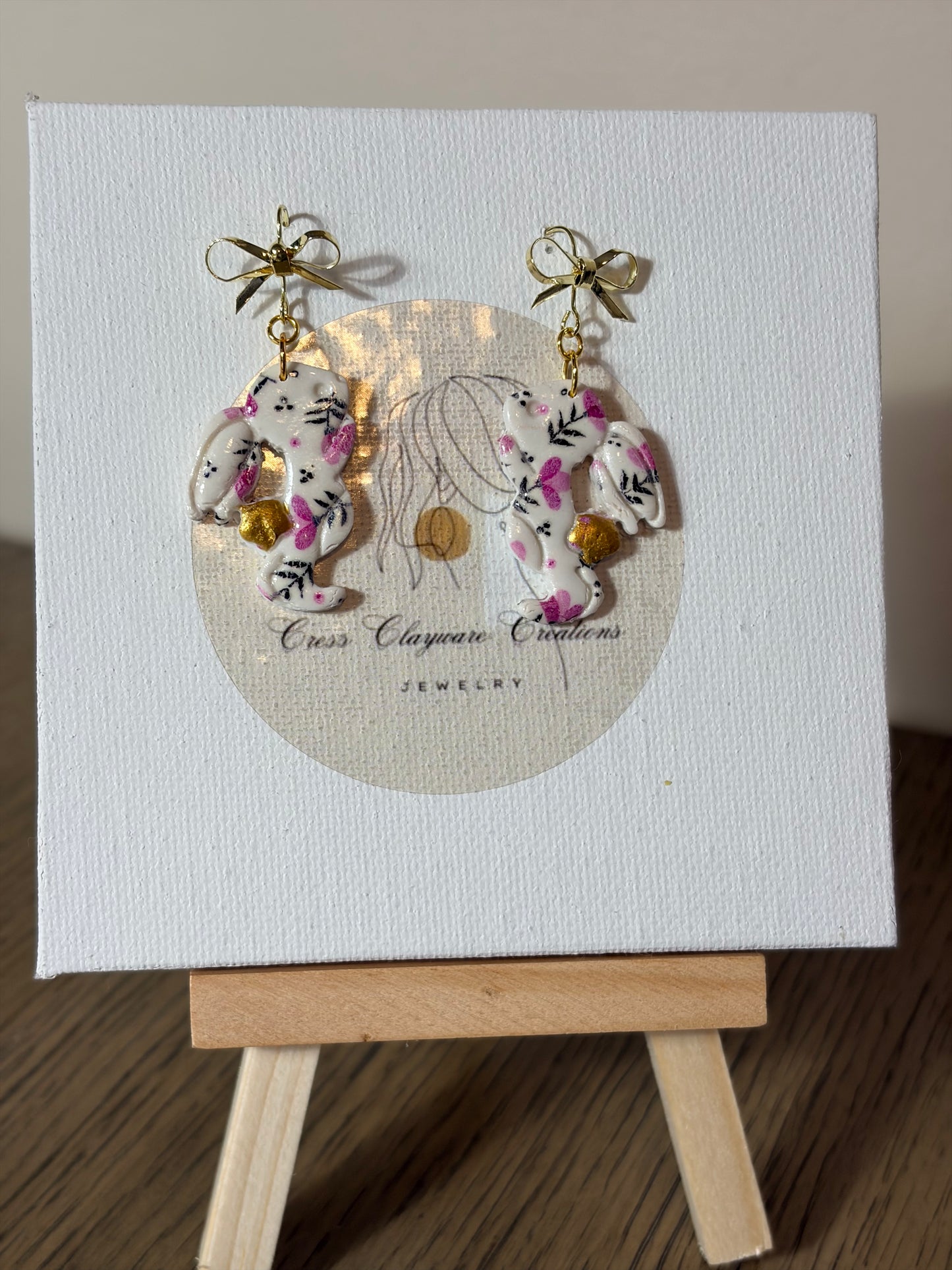 Bunny standing earrings