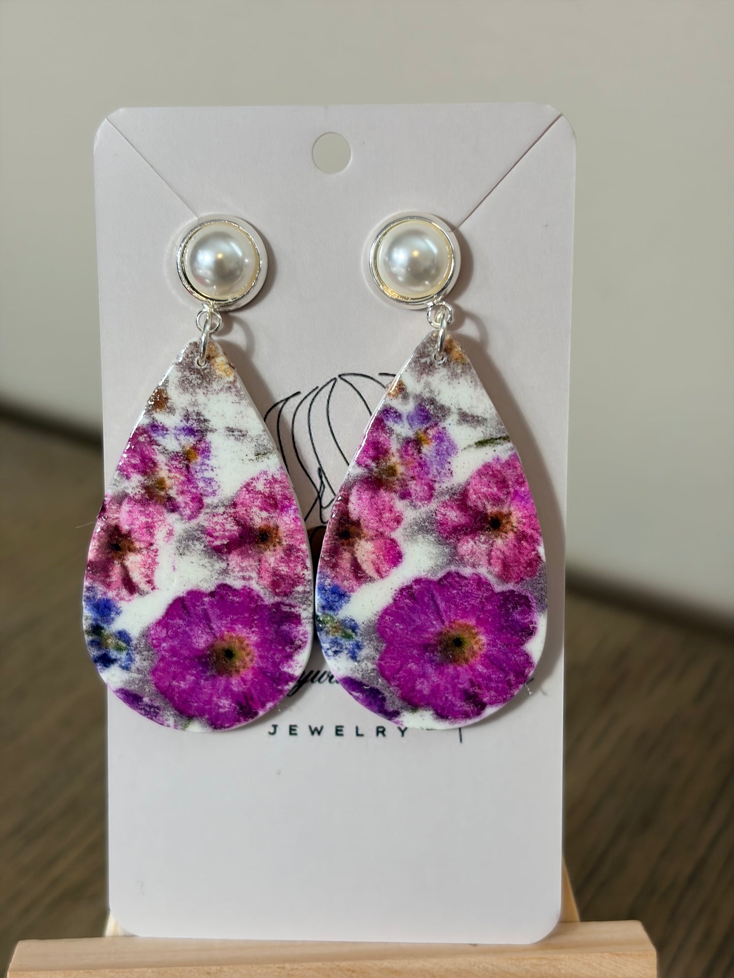 Flora teardrops
