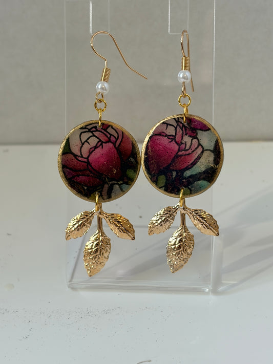 Vintage flower print circle