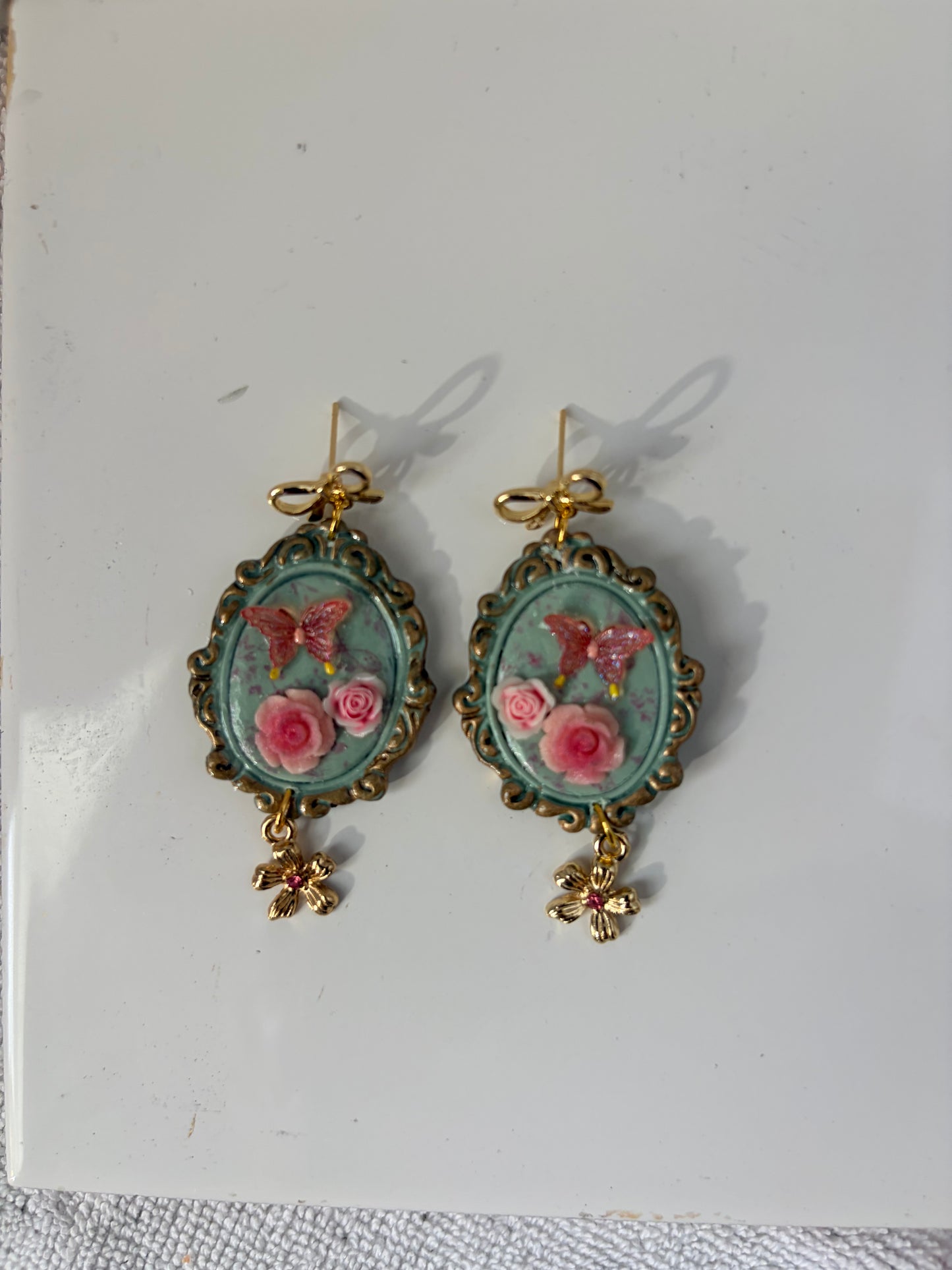 Vintage flowers with frame